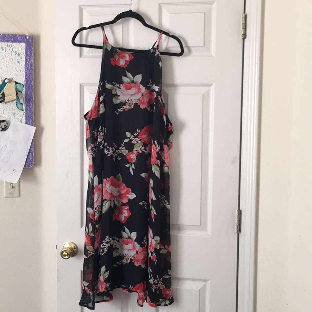 Black dress with flowers 3XL (fits 3XL/4XL)